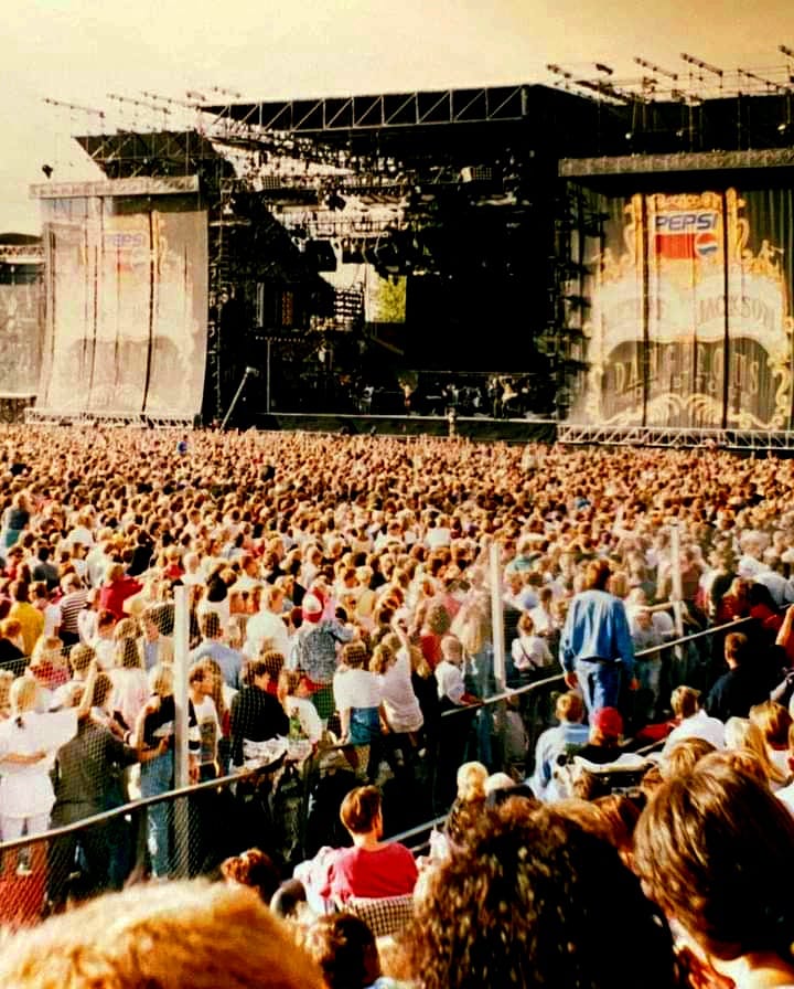 Performing with MJ in Norway